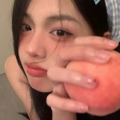 男爵的同桌小女生